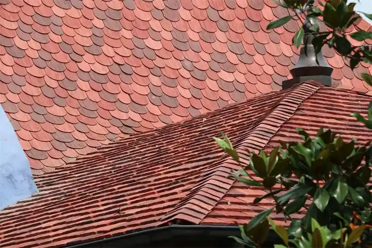 厂家直销仿真合成屋脊陶瓦 屋顶装饰合成瓦 古建筑中式一体仿古瓦