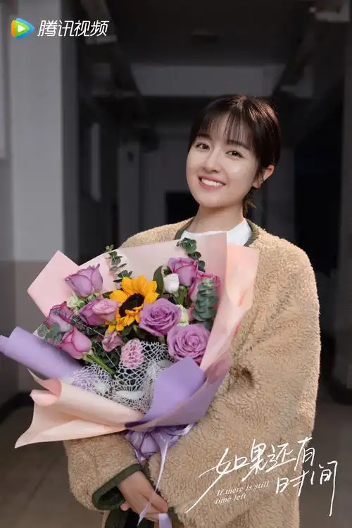 该剧讲述了大学生安知雀(李兰迪饰演)与身患渐冻症的男友林拓(林一