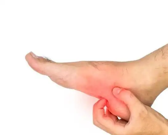 脚底板疼痛究竟是啥问题本文告知您真相让您再也不盲目咨询