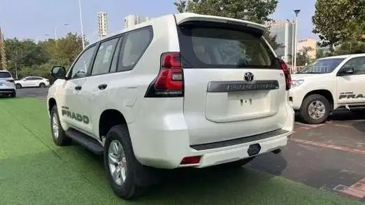 23款丰田霸道2700国六价格港口仅售价40余万起