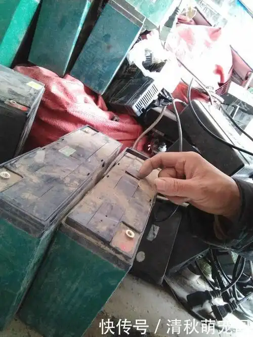 电动车电瓶充鼓包,跑不远路别急着换电池,只花三块钱就解决问题_看看