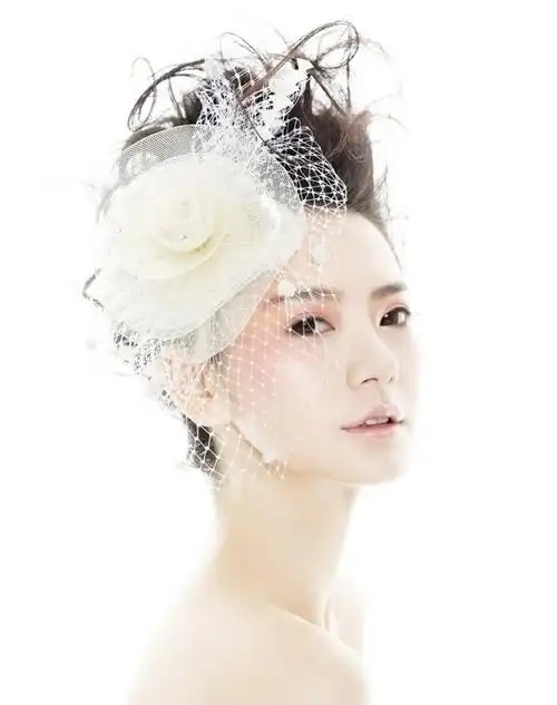 戚薇夏日白色婚纱写真