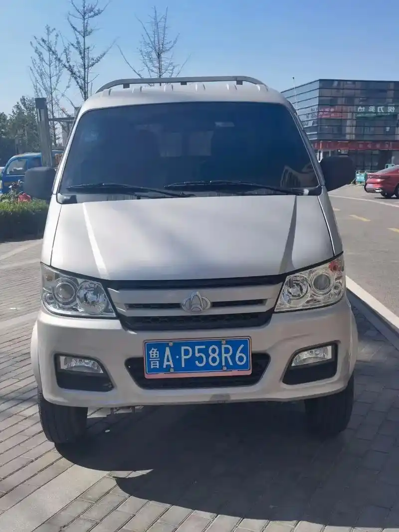 新到18年5月长安新豹单排,车况极品.新到18年5月长安新豹 - 抖音