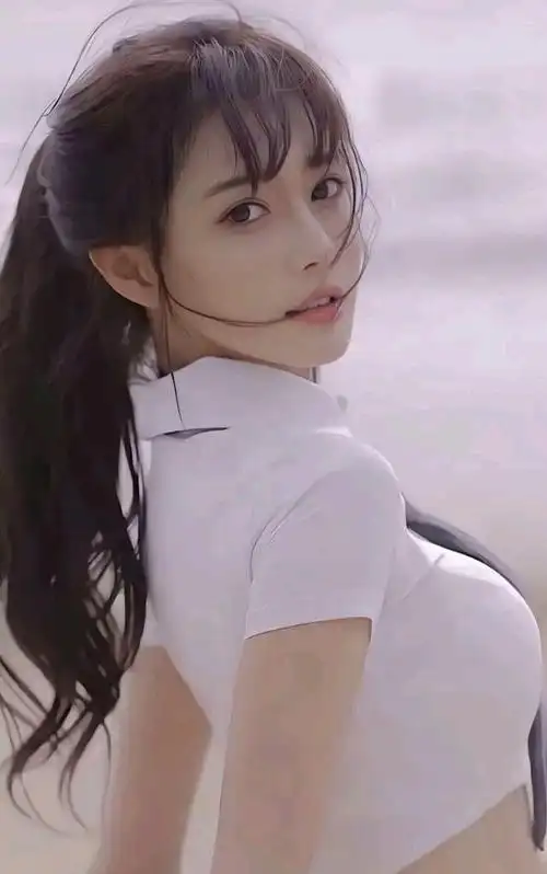 通过镜头看世界 气质美女 全屏壁纸