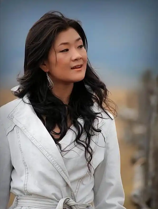 工作之余,喜欢唱歌的降央卓玛经常会利用唱歌来缓解生活压力,久而久之