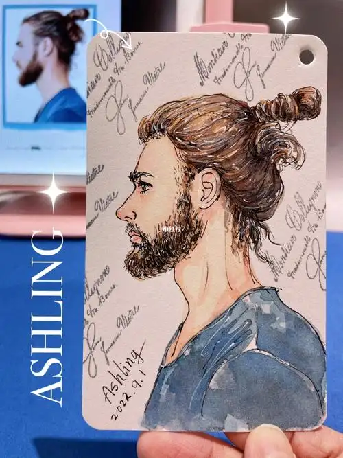 扎丸子头的胡渣man