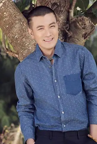 杨子职业:制片人/演员地区:中国身高:178生日:1975-06-18简介:杨子