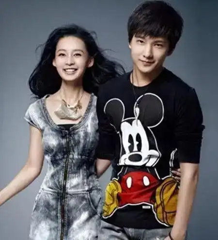 杨洋承认宋茜恋情(杨洋宋茜颁奖典礼)-天晟网