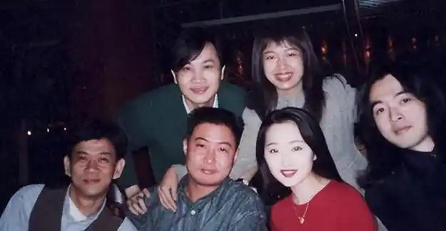 杨钰莹前任赖文峰近况大揭秘娶小23岁年轻娇妻颜值惊艳众人