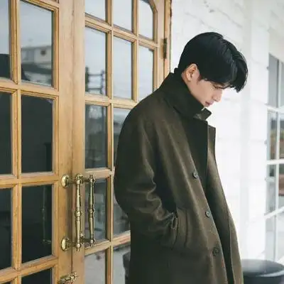 qq成熟气质男生头像