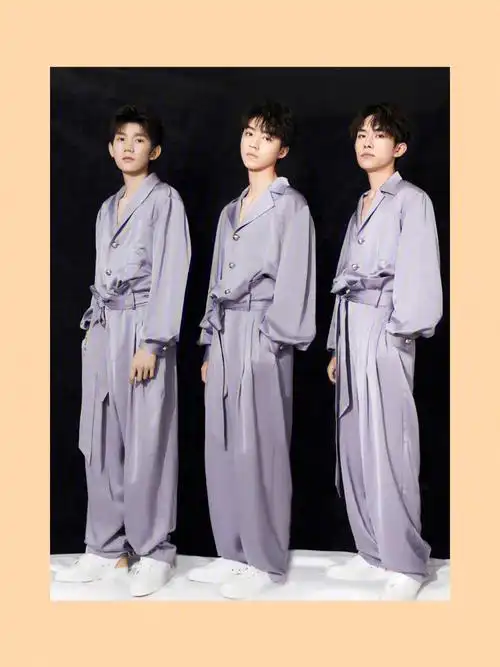 祝tfboys八周年快乐期待未来更好的你