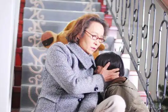 空巢温暖片花曝光张少华奚美娟真情飙泪