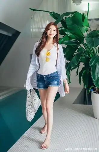 韩国模特朴正允,诱惑唯美气质写真,尽显婀娜身姿,女人味十足!