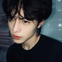 头像男真人 真人照片正脸帅气的男生头像