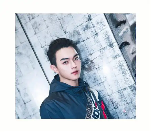 许凯早期芬迪活动照