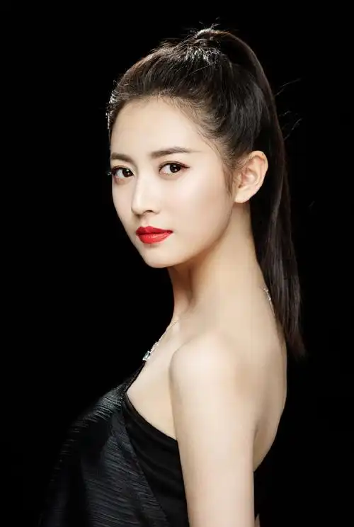 7陈钰琪8唐嫣9袁冰妍10孙怡11张予曦12范冰冰13迪丽热巴14关晓彤15