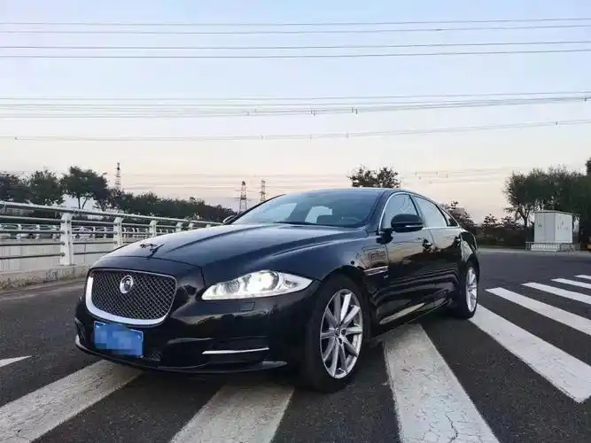 捷豹xjl 3.0t 刚大保养完  车况完美!个人车 到手不用花钱!支持分期!