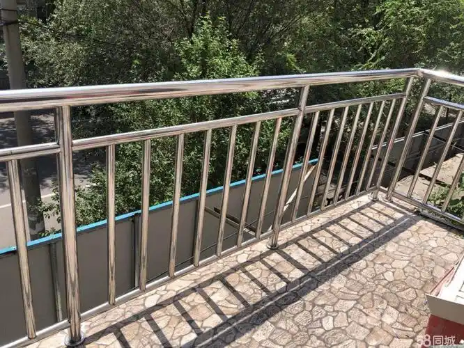 铁艺护栏,百叶窗上门安装,门窗定制安装白钢楼梯扶手玻璃栏杆