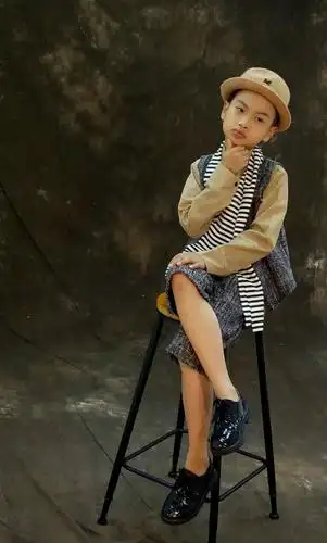 帅气的宝宝元灏10岁10个月艺术照