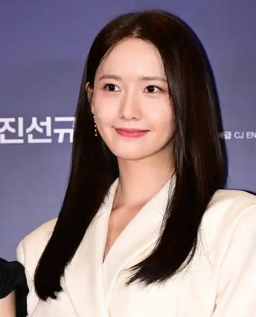 实拍林允儿近距离颜值,你觉得好看吗?