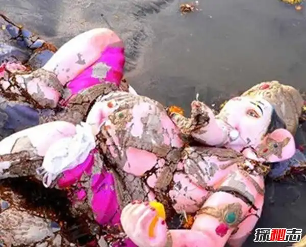 泰国十大灵异事件寺庙太平间藏2002具婴尸杜撰故事