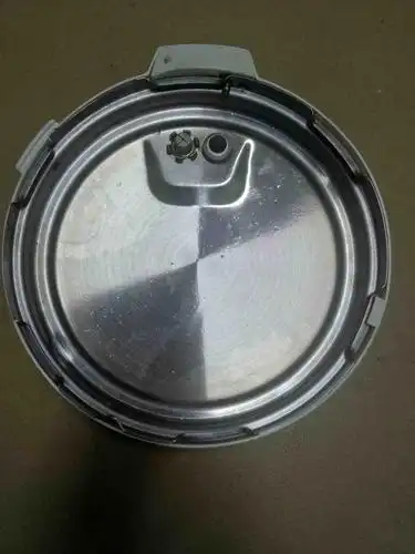 美的电压力锅盖拆卸讲解