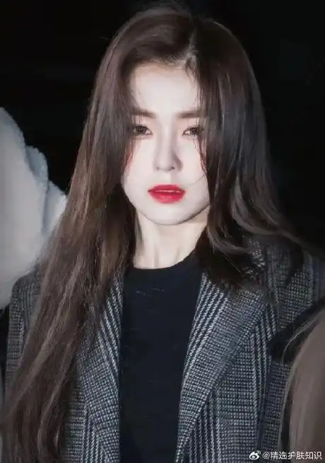 杨颖,刘亦菲,范冰冰外大多数比较参考网红韩国——模版高允真,林珍娜