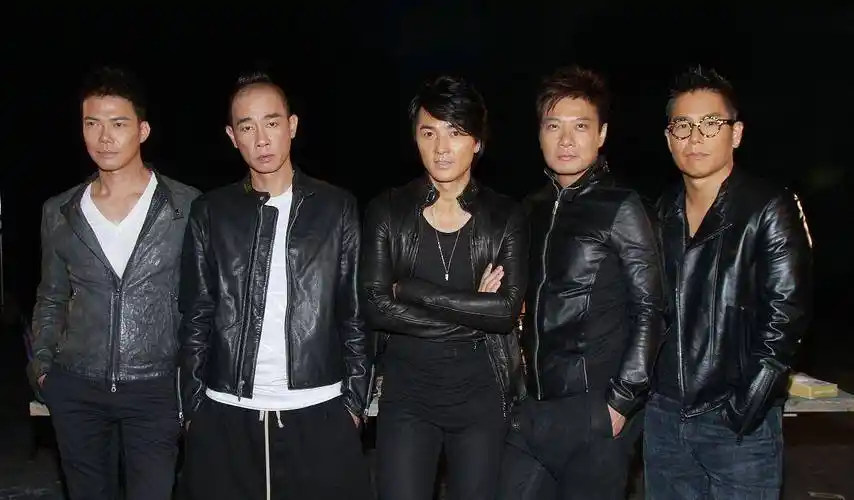 作为陈小春曾经的队长,古惑仔五人组成员中只有他慢慢淡出视线_朱永棠