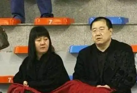 英达老婆梁欢资料简历:梁欢,北大才女,著名编剧,梁左和梁天的妹妹,是