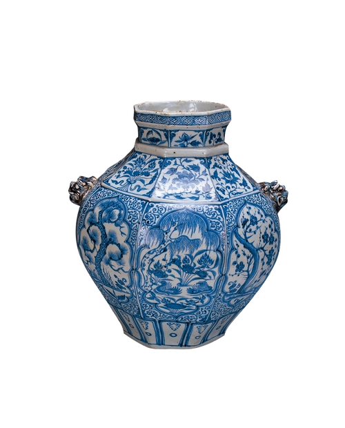 元青花松竹梅纹八棱罐(文化遗产)辽宁地区出土的元代瓷器除了由本地
