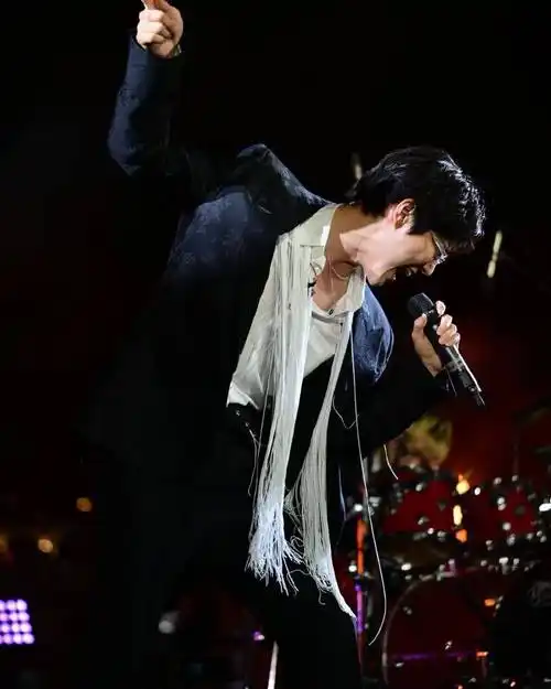「kelvinmontalbo」ins更新俊勉迪拜迷你演唱会 高清图24p(2)「网页