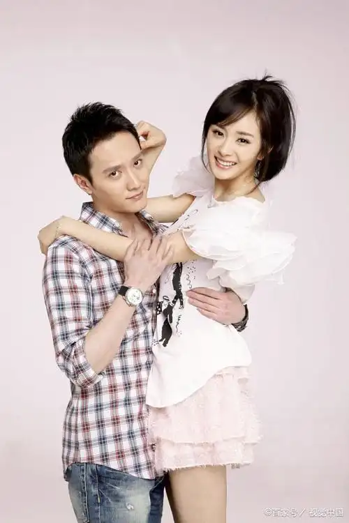 杨幂冯绍峰将合体录综艺 8年前冯绍峰曾向杨幂公开示爱