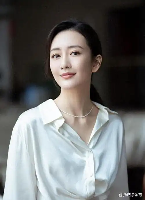 40岁的王鸥明明演技不差,长相也漂亮,为什么却总是备受争议?