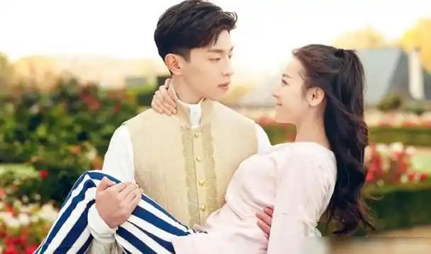 看邓伦抱起两人的画面,粉丝也懵了|杨紫|迪丽热巴_网易订阅