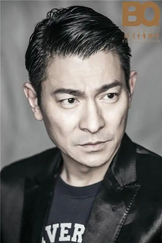 组图:刘德华监制《初恋未满》 与擦拍摄写真_高清图集_新浪网