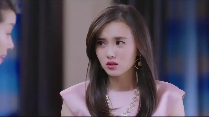 暖爱江村突然要在老婆房间睡霍栀吓到了