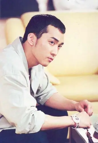 p>宋承宪(         ,song seung heon),本名宋承复,1976年10月5日