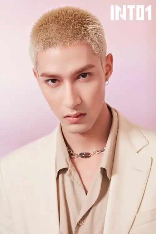 娇韵诗植萃大使into1-米卡