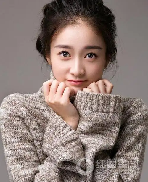 张雪迎整容前后对比照片 传闻她男朋友是吴俊余图片