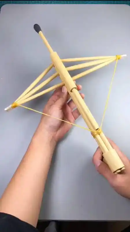 手工折纸做法简单的十字弩