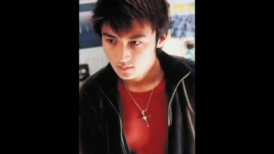 半支烟:谢霆锋刚出道仅凭这部电影,就获得了金马奖最佳男主角