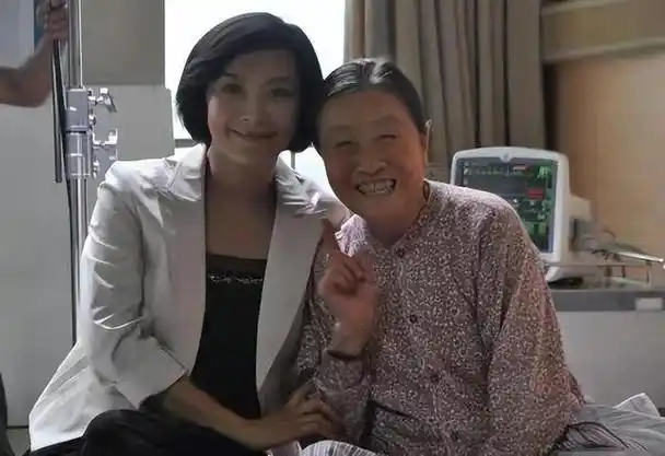 张少华一生住在40平的房子里去世1年多丈夫的痴爱让人泪目