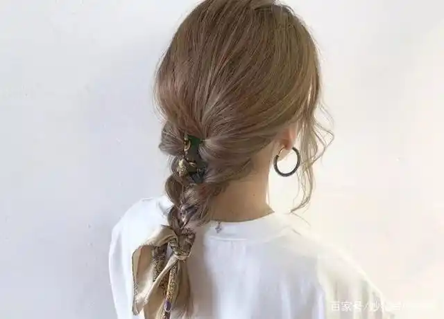 编发绳怎么编头发?教你编发绳3种编法,好看又彰显个性