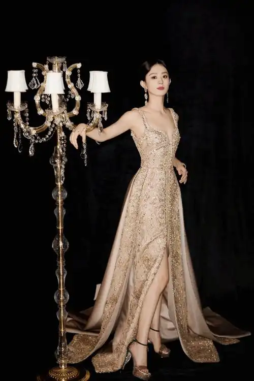 赵丽颖美人如画,知性端庄优雅唯美!