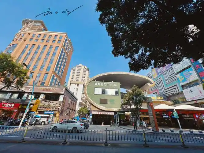 实拍广州市番禺区市桥街道,据说以前这里很繁华,现在却有些萧条_发展