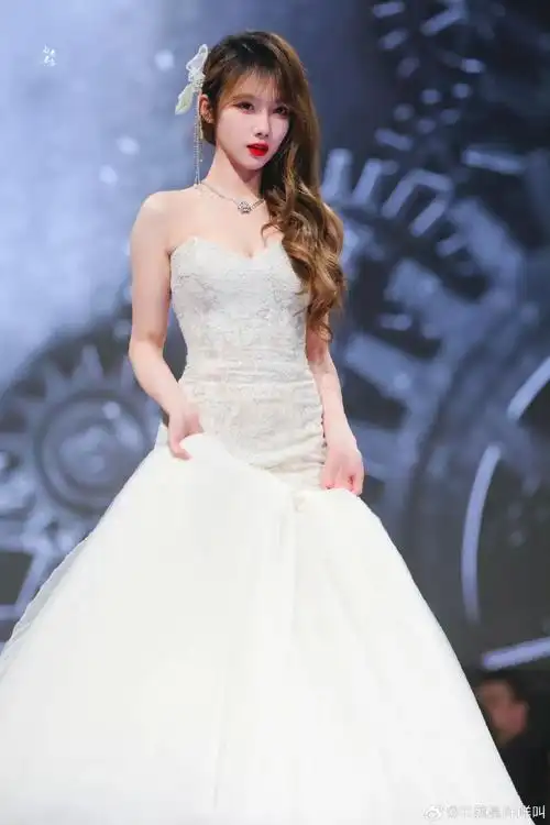 丝芭旗下美女是真不少:鞠婧祎 李艺彤 孙芮 许佳琪 赵粤 袁一琦 王奕