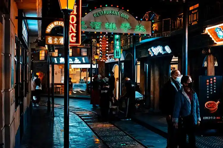 再探老上海风情街dpq