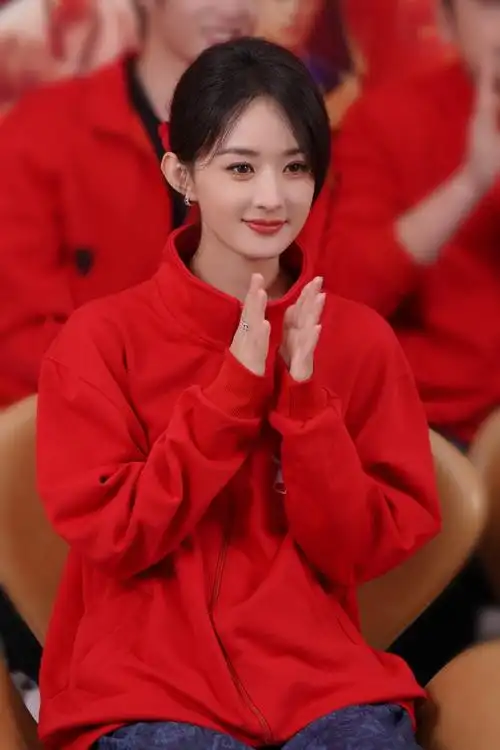 赵丽颖晒照宣传新电影,沈腾送元宵祝福:亲情爱情路路畅通_腾讯新闻