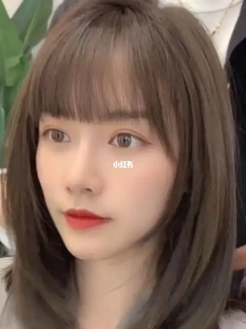 大部分女生都适合的长度发尾自然的边缘层次 增加少女感 ～整体发型