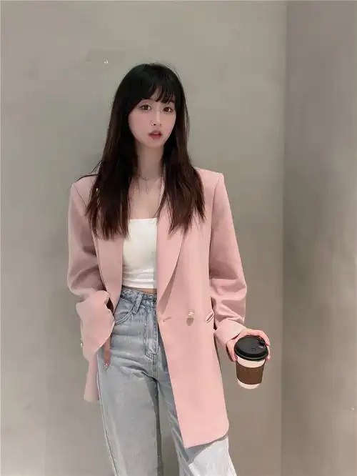 粉色大牌西装